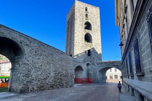 mura-via-balestra