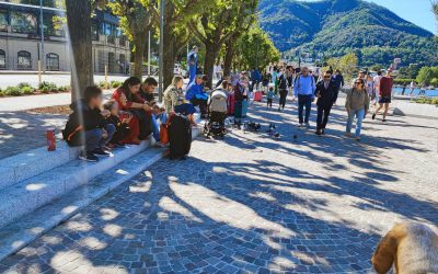 navigazione-coda-code-turisti-lungolago (6-1)