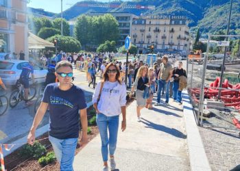 navigazione-coda-code-turisti-lungolago-7-1024x576