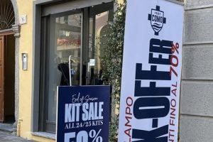 negozio como calcio via boldoni 2