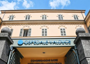 Como ingrfesso su via Dante dell'ospedale Valduce