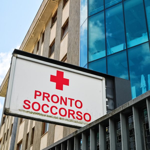 Como ingresso pronto soccorso su via Santo Garovaglio dell'Ospedale Valduce