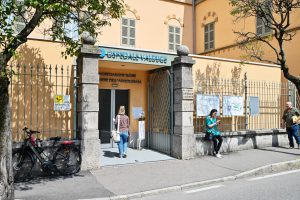 Como ingrfesso su via Dante dell'ospedale Valduce