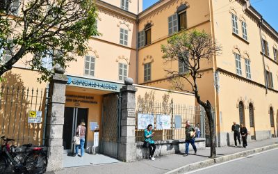 Como ingrfesso su via Dante dell'ospedale Valduce