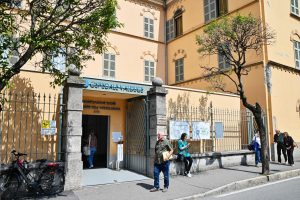 Como ingrfesso su via Dante dell'ospedale Valduce