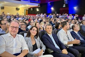 Paolo Emilio Russo con Ronzulli, Schifani, Mulè e Salvini oggi al teatro Politeama di Palermo