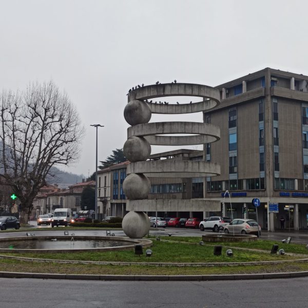 piazza-Camerlata-fontana3