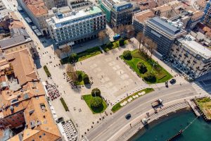 COmo vista aerea piazza CAvour