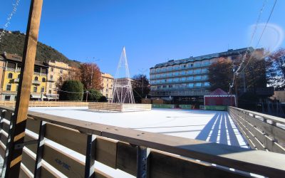 piazza-cavour-pista-ghiaccio-natale (5)