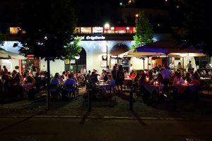 piazza-de-gasperi-coprifuco-locali-bar-movida (3)