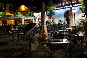 piazza-de-gasperi-coprifuco-locali-bar-movida (43)
