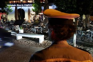 piazza-de-gasperi-coprifuco-locali-bar-movida (48)