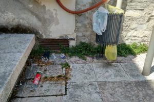 piazza-martinelli-degrado (2)