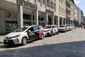 piazza-perretta-taxi (1)