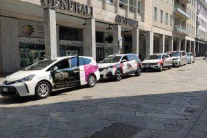 piazza-perretta-taxi (2)