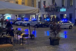 piazza-volta-controlli-movida-coronavirus