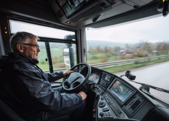 playgrounddraws-the-bus-10183929