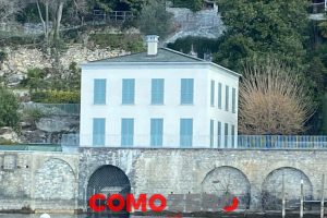 pognana-lario-villa-ferragni-fedez-ferragnez (3)