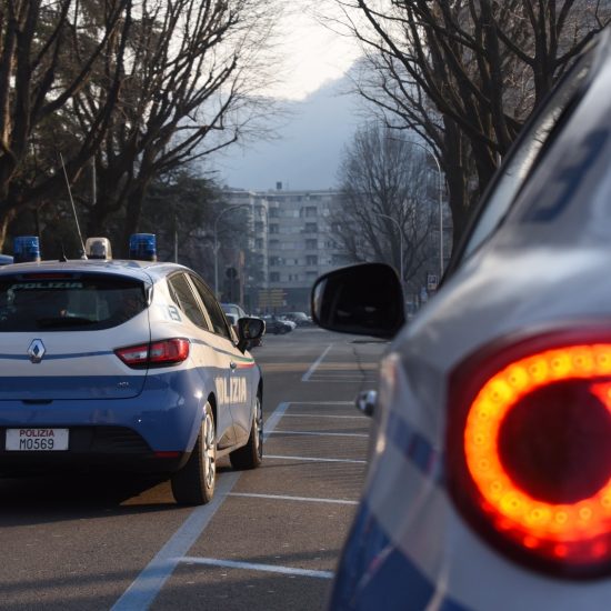 polizia auto stadio giardini lago
