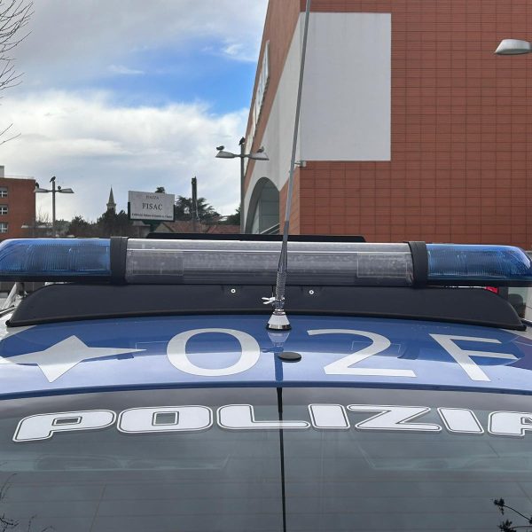 polizia-esselunga-camerlata-piazza-fisac