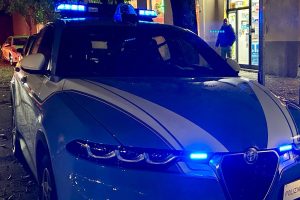 polizia notte sera