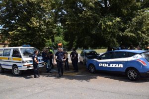 polizia parco lanza
