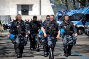 polizia-stadio-sinigaglia-antisommossa