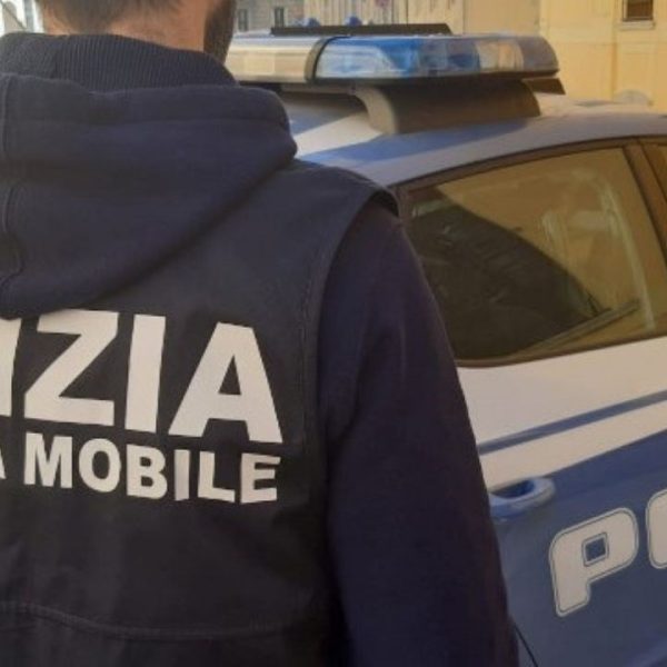 polizia-stato-squadra-mobile