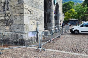porta-torre-cancellata-protezione (2)