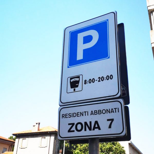 posti-auto-blu-residenti