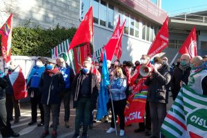 protesta lomazzo henkel (2)