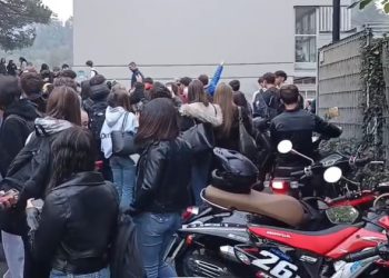 protesta studenti setificio 3