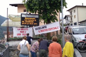 raccolta-firme-ospedale-menaggio (1)