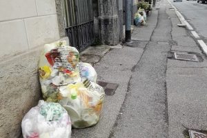 sacchi spazzatura rifiuti