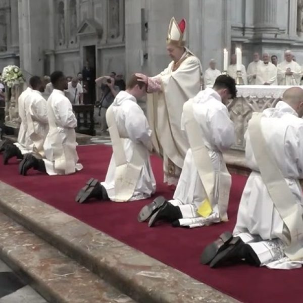 sacerdoti