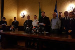 salvini-prefettura-2