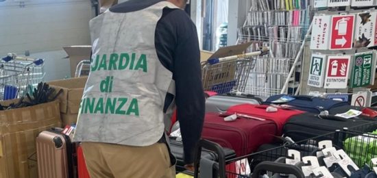 sequestro-guardia-finanza (3)