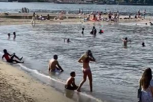 spiaggia lago tempio