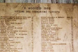 strage-di-bologna-lapide
