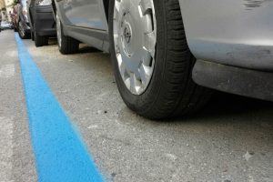 strisce blu parcheggio parcheggi