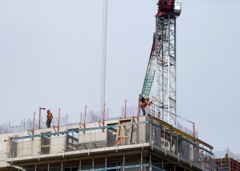 surprising_media-building-site-7526687