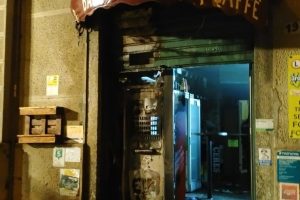 tabaccheria-incendio-erba-vigili-fuoco-1