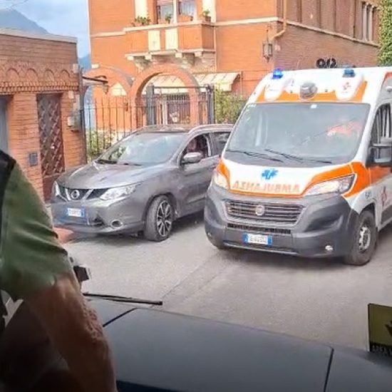 traffico lariana ambulanza