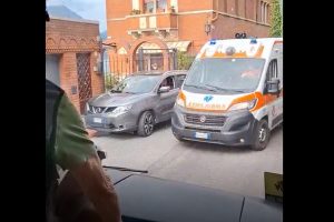 traffico lariana ambulanza