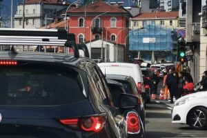 traffico via manzoni
