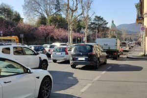 traffico viale lecco