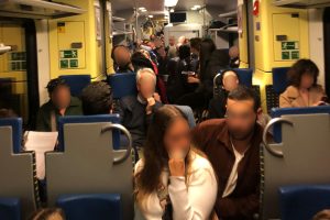 treno-treni-milano-como-pendolari-bloccati (4)