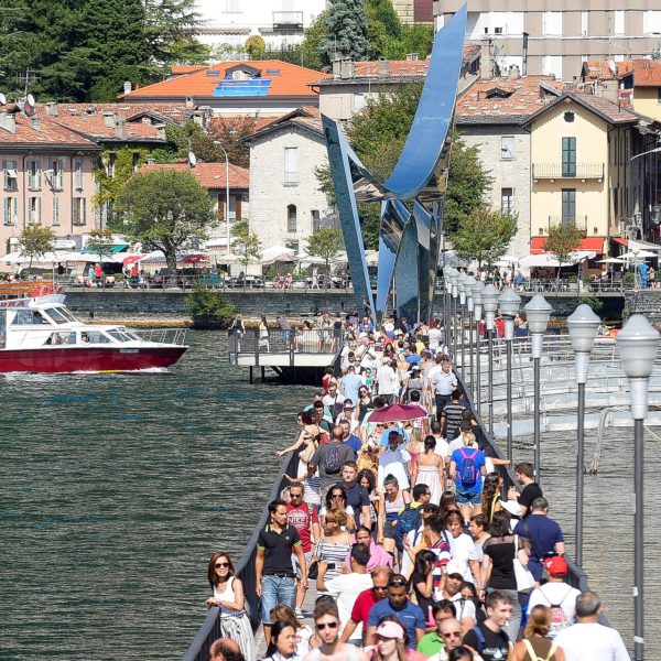 Como affollamenti, diga foranea turisti