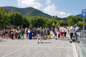 turisti-navigazione-coda (3)