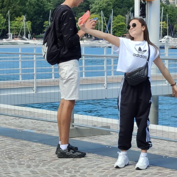 turisti selfie lungolago (26)